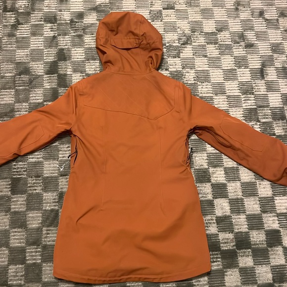 Volcom Snowboarding Jacket - Picture 4 of 4